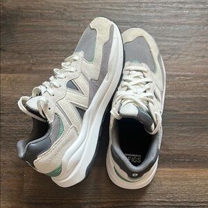 New Balance/FIGS 57/40 unisex sneakers.